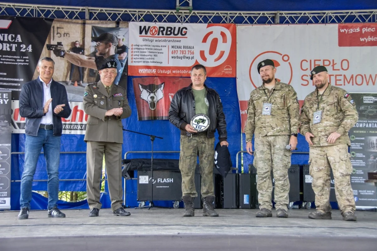 Miłośnicy militariów dopisali podczas kolejnej edycji Śląskich Manewrów / fot. UM Bytom