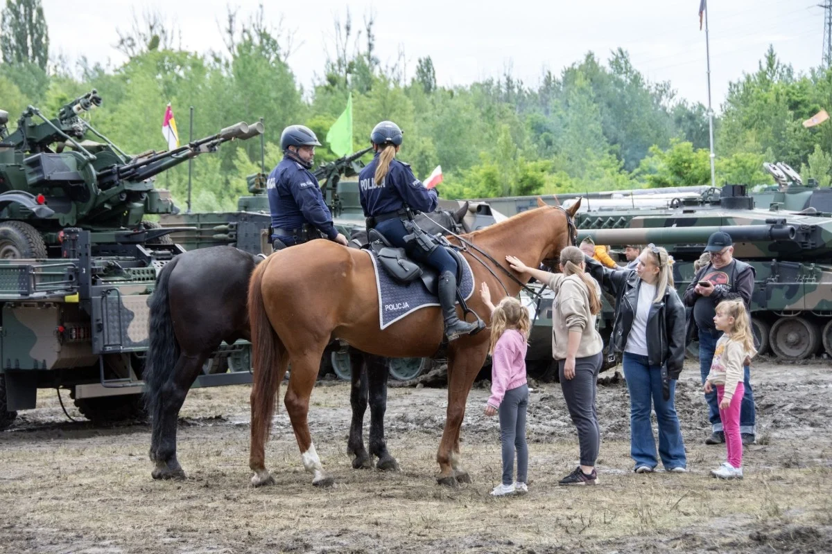 Miłośnicy militariów dopisali podczas kolejnej edycji Śląskich Manewrów / fot. UM Bytom