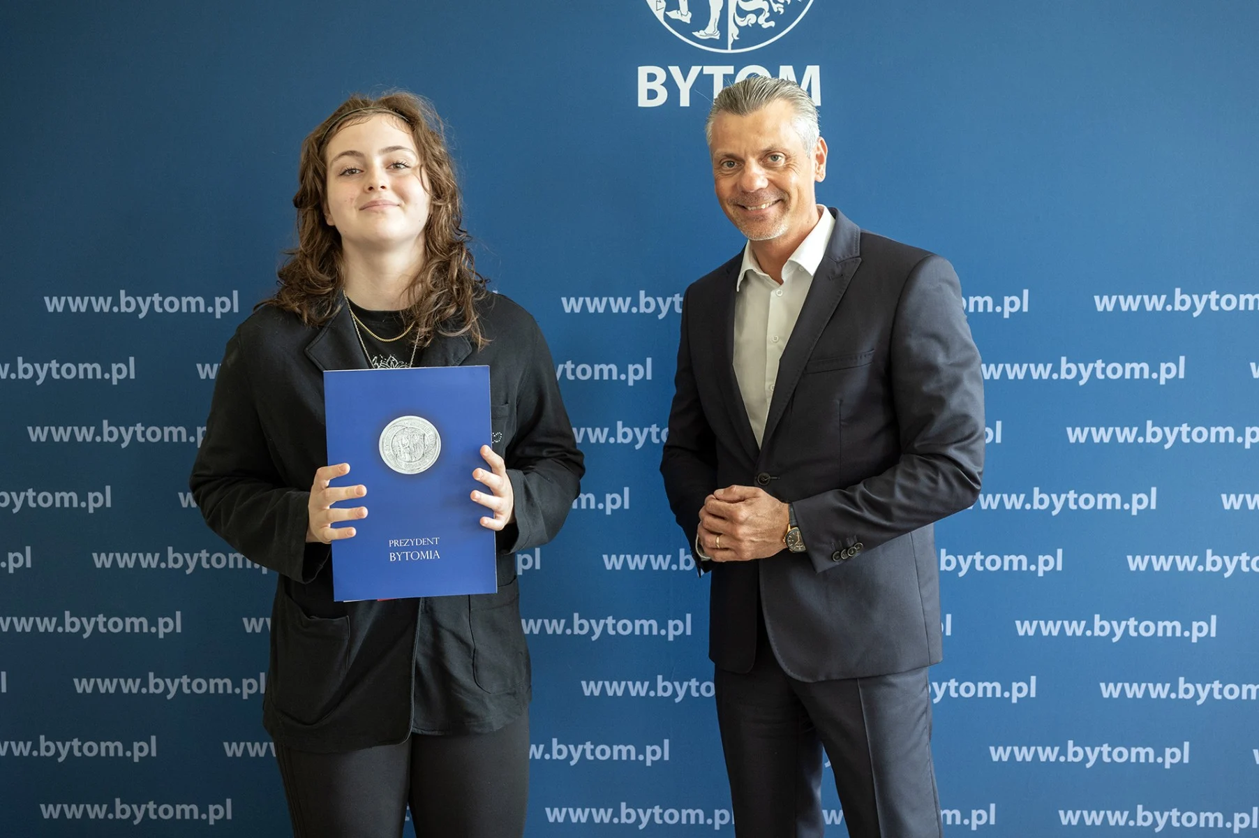 Prezydent Bytomia pogratulował sukcesów zawodniczkom Bytomskiej Akademii Boksu / fot. UM Bytom