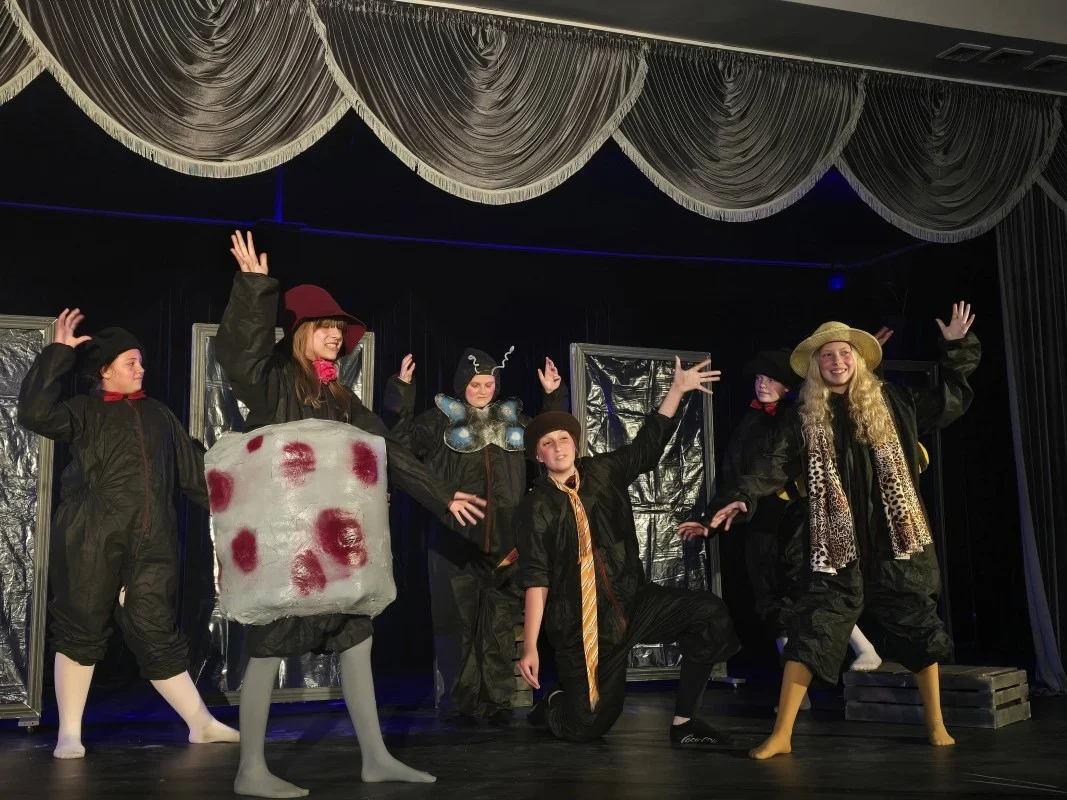 „Spotkajmy się w teatrze” po raz czwarty. Młodzież pokazała talent i pasję