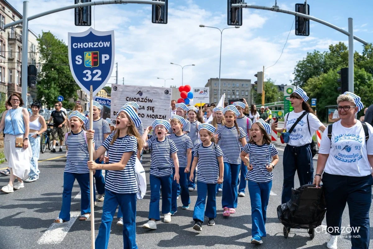 Święto Miasta Chorzów 2026. Kolorowy Korowód przeszedł ulicami miasta