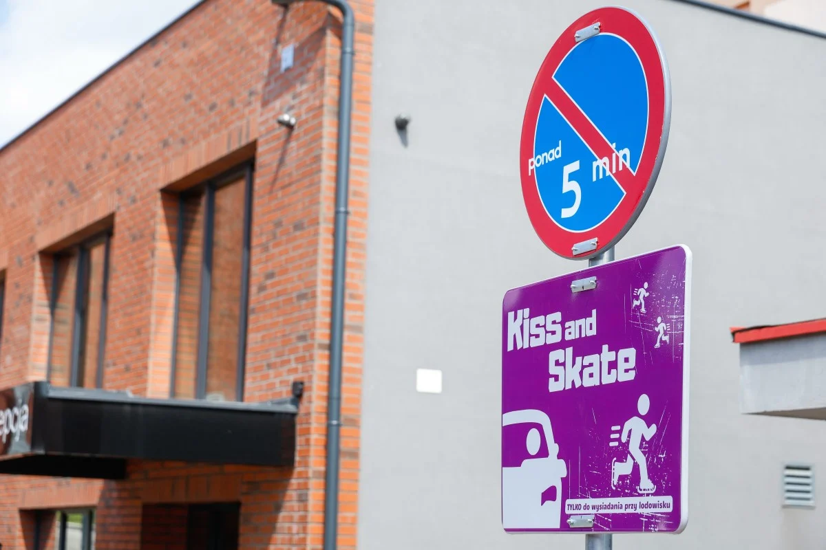 Kiss & Skate przed Jantorem. Nowa strefa dla rodziców i młodych sportowców / fot. KAW