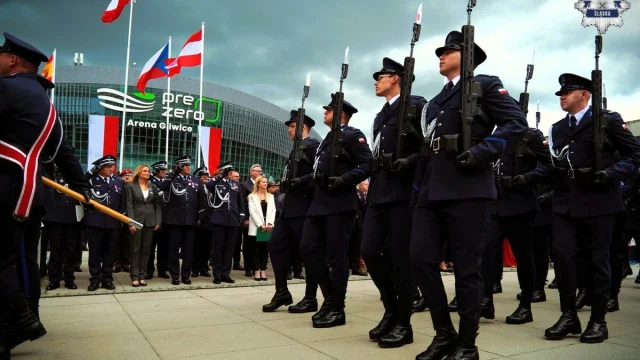 151 nowych policjantów złożyło ślubowanie w Gliwicach. Wojewódzkie Święto Policji 2026