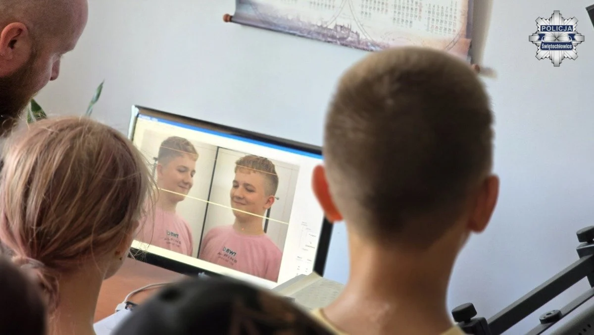 Dzieci z półkolonii przejęły komendę. Wyjątkowa wizyta w Świętochłowicach / fot. KMP Świętochłowice