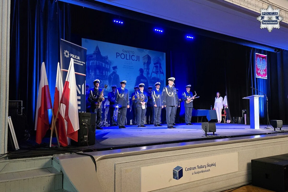 Święto Policji w Świętochłowicach. 27 funkcjonariuszy otrzymało awanse