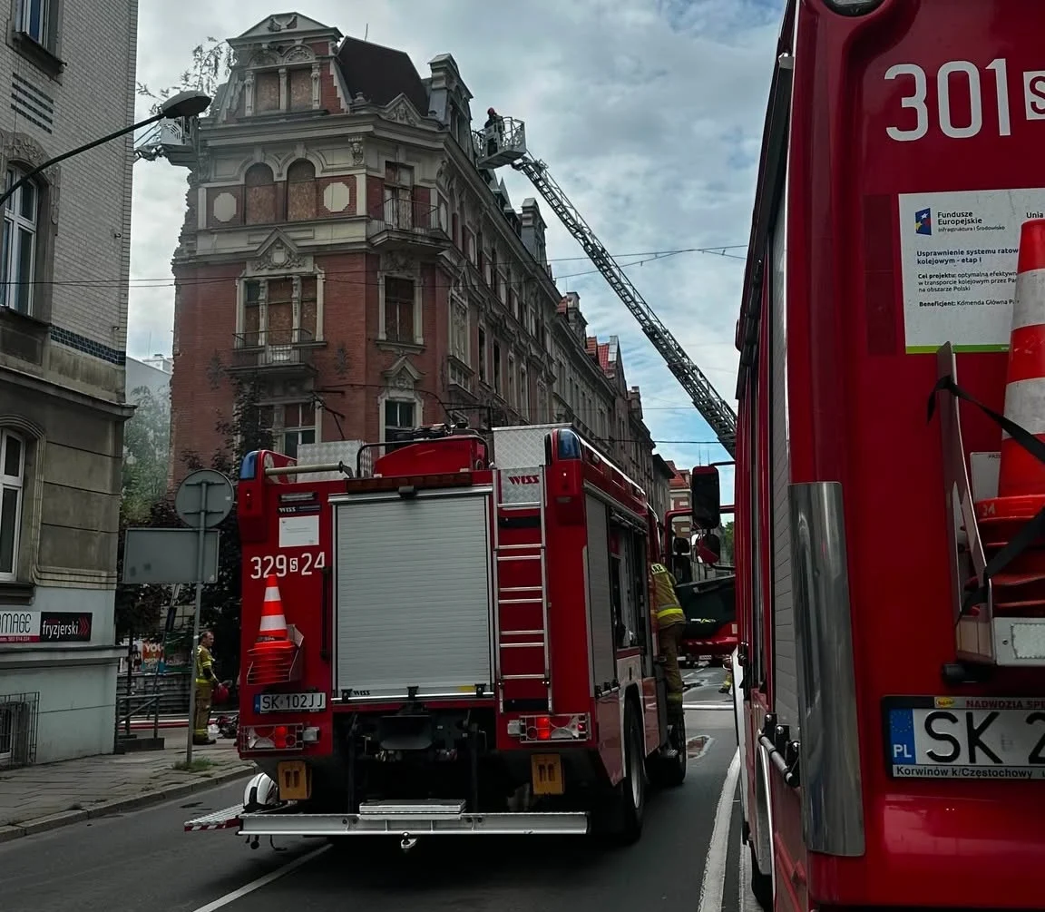 Pożar w centrum Katowic. Ewakuowano mieszkańców sąsiednich kamienic