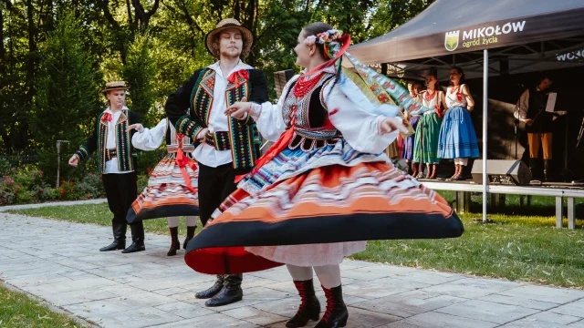 Ogród Dźwięków wystartował w Mikołowie. Folklor, śląska godka i zabytkowe pojazdy