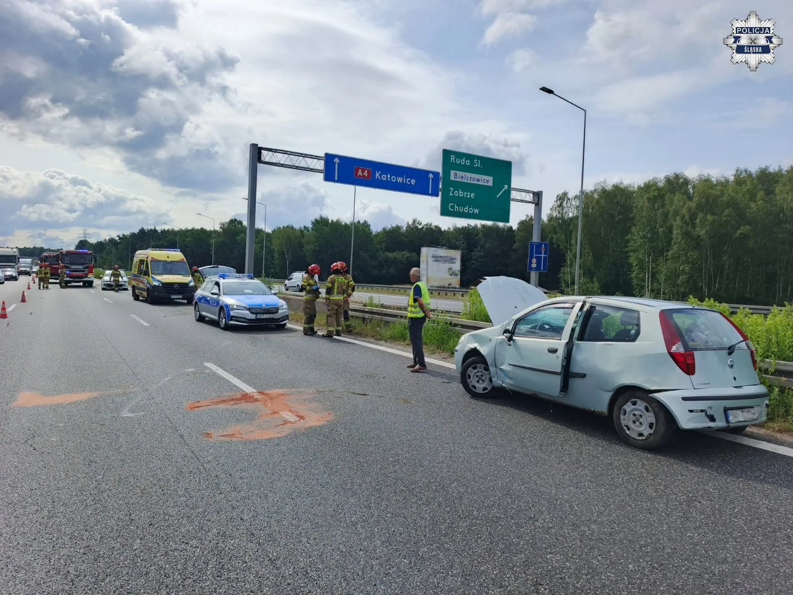 Dachowanie na A4 w Zabrzu / fot. Śląska Policja