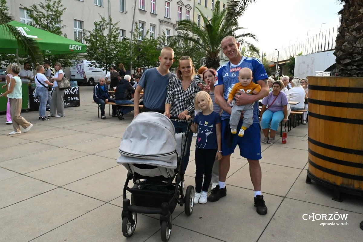 Gorące rytmy opanowały Rynek w Chorzowie. W lipcu będą kolejne imprezy / fot. UM Chorzów FB