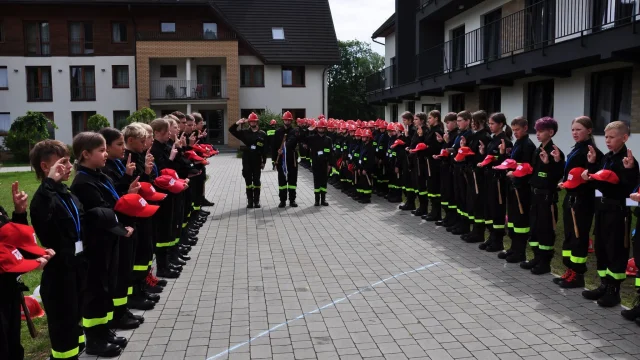 Młodzi strażacy z powiatu mikołowskiego szkolą się w Węgierskiej Górce