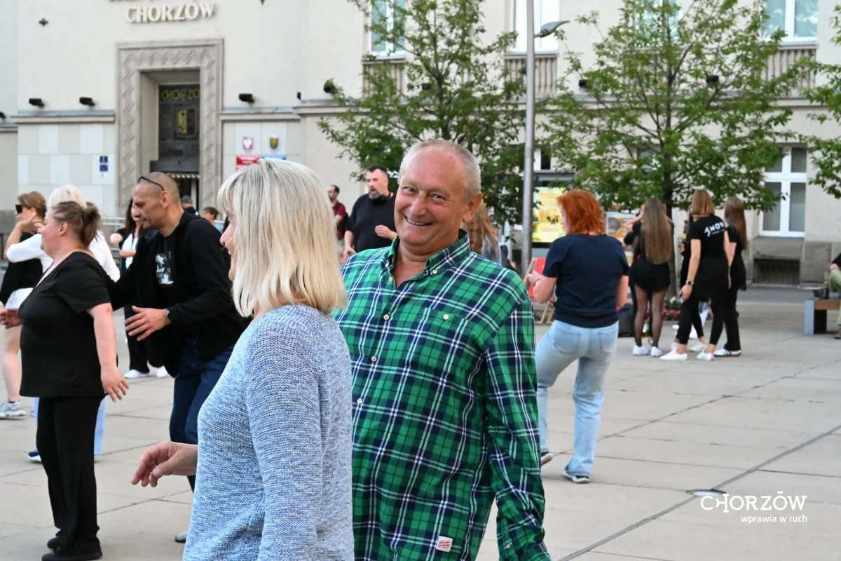 Gorące rytmy opanowały Rynek w Chorzowie. W lipcu będą kolejne imprezy / fot. UM Chorzów FB