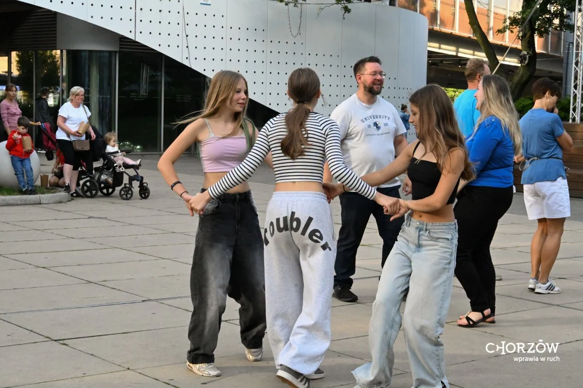 Gorące rytmy opanowały Rynek w Chorzowie. W lipcu będą kolejne imprezy / fot. UM Chorzów FB