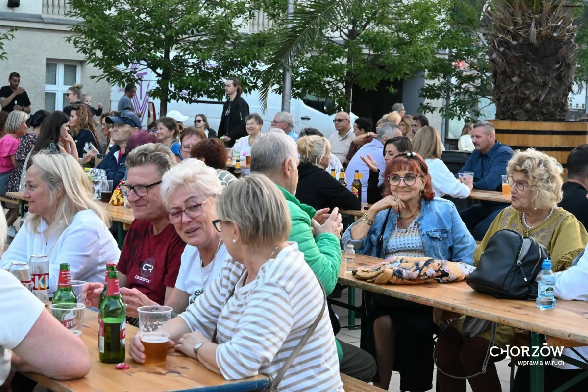 Gorące rytmy opanowały Rynek w Chorzowie. W lipcu będą kolejne imprezy / fot. UM Chorzów FB