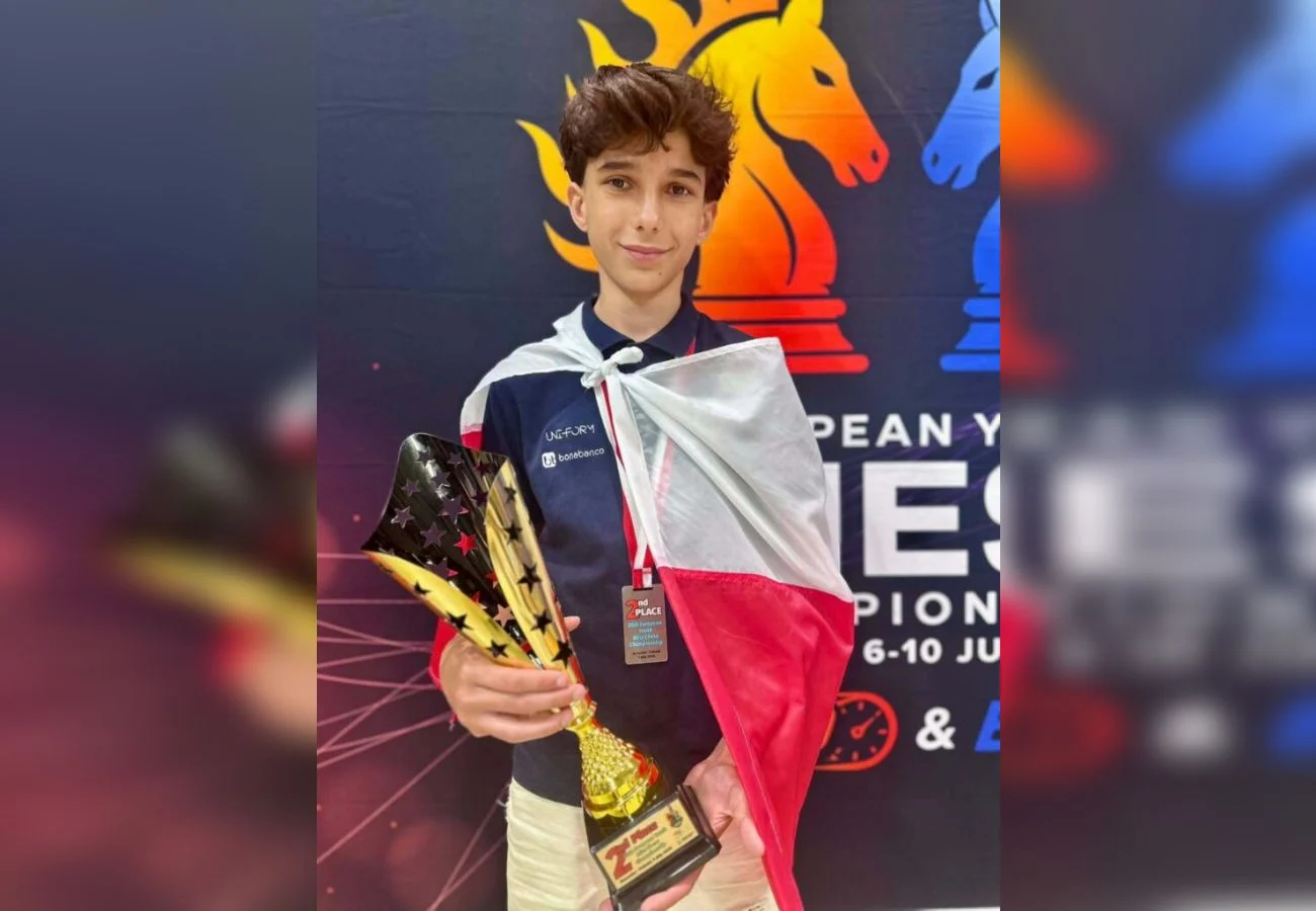 Zabrzanin znów na podium Europy. Antoni Radzimski ze srebrem mistrzostw Europy juniorów w szachach błyskawicznych