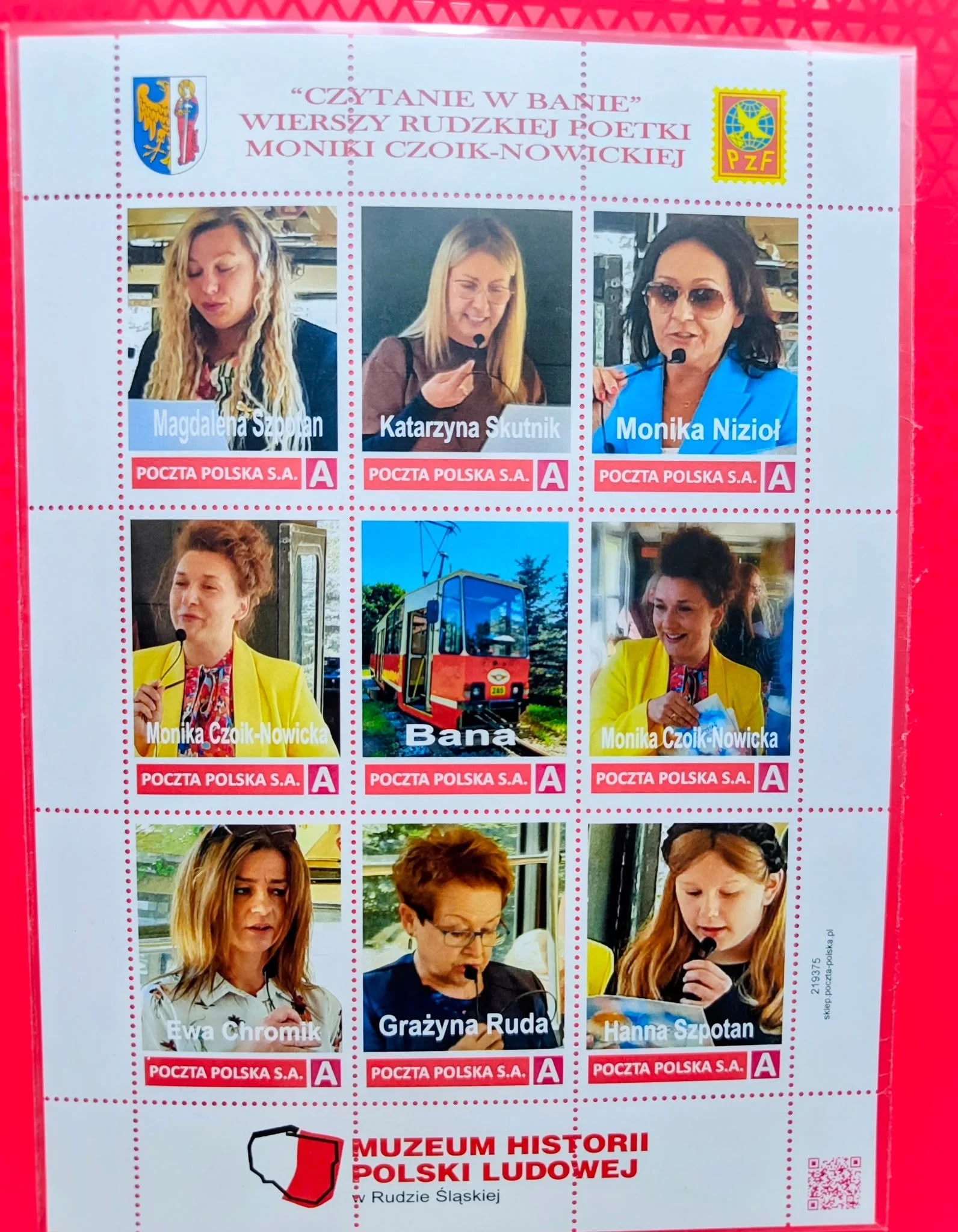„Czytanie w banie” w Muzeum PRL-u w Rudzie Śląskiej / fot. Monika Czoik FB