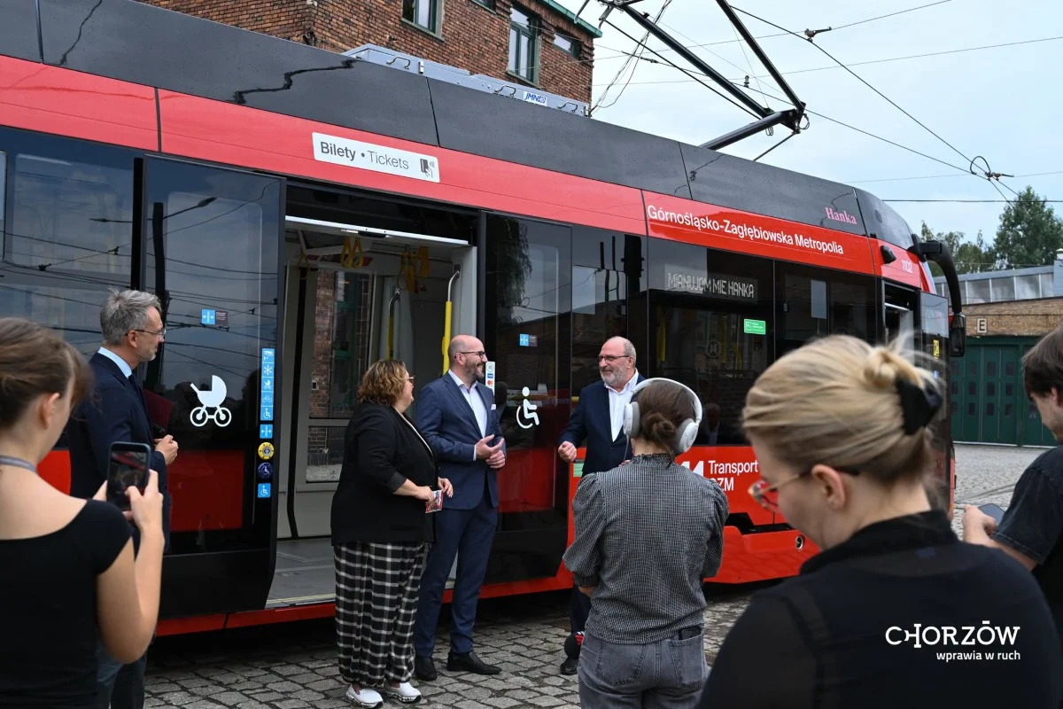 Nowe tramwaje „Hanka” zaprezentowane w Chorzowie. Pierwszy ruszy linią 9 / fot. UM Chorzów FB