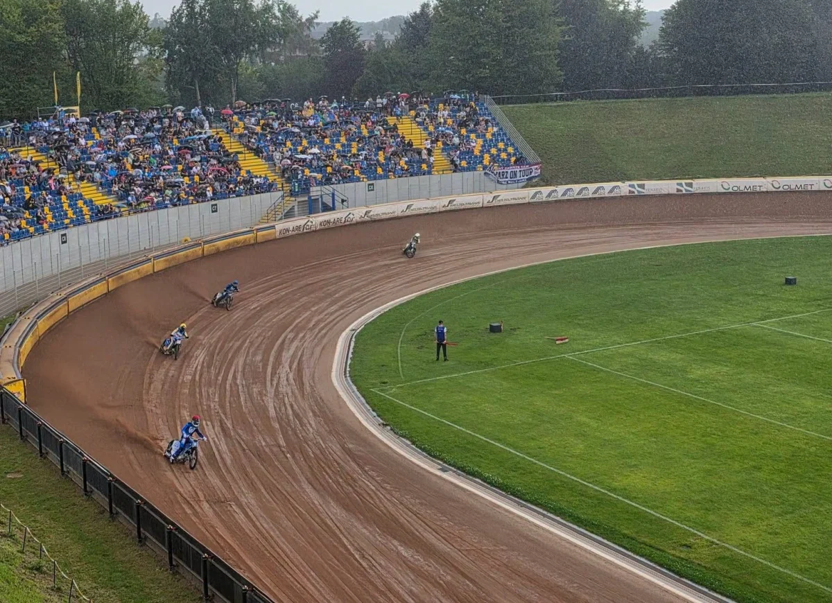 Deszcz, emocje i triumf na Skałce! Śląsk pokonał Kolejarza Opole