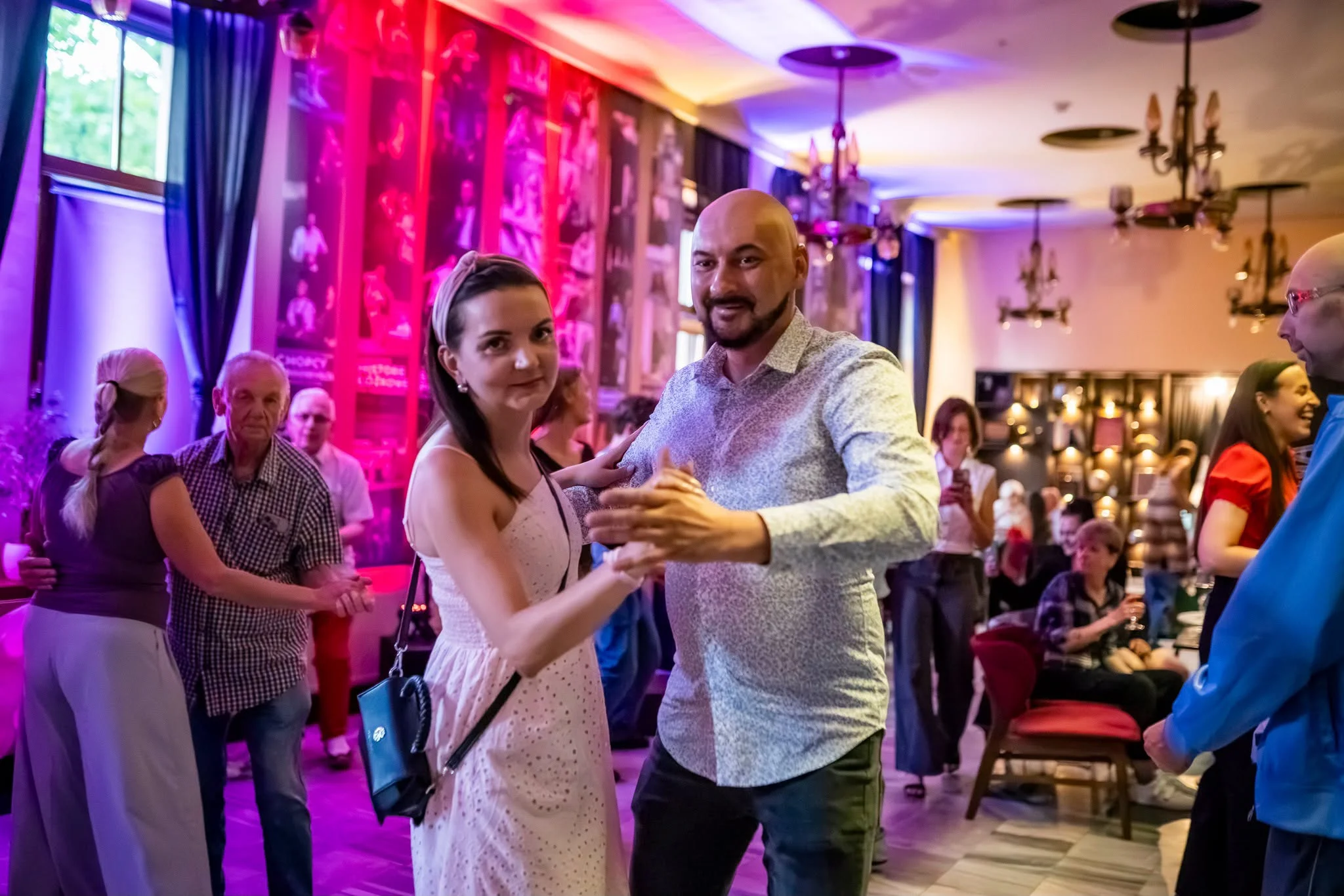 Potańcówka latino w Zabrzu przeniosła się do SCENA cocktail bar / fot. Kamil Żbikowski Facebook