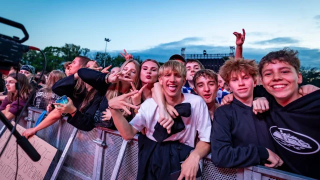 Tłumy przed Areną Zabrze. Za nami Śląska Scena Letnia z gwiazdami rapu!