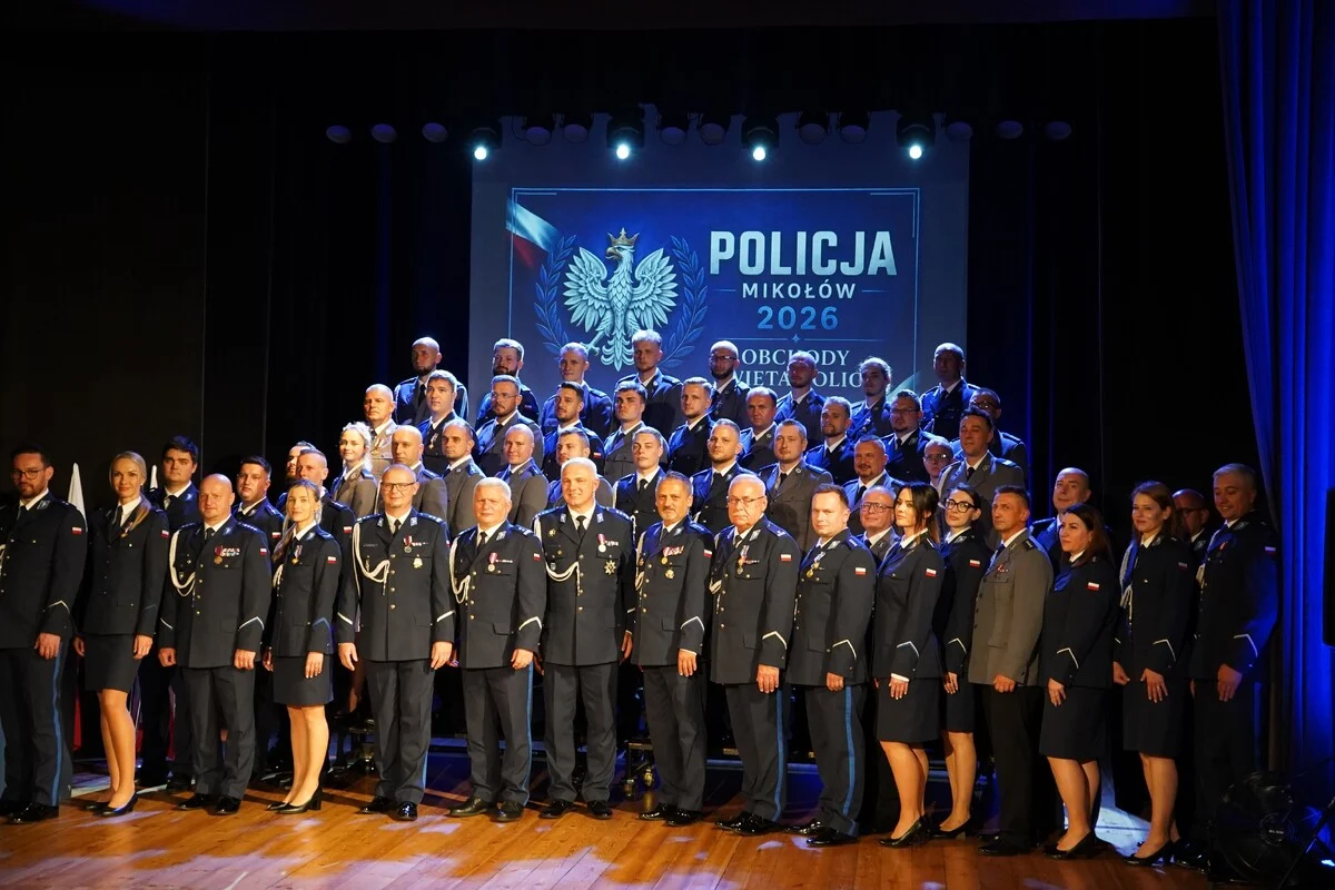 Awanse, medale i nagrody. Policjanci z Mikołowa obchodzili swoje święto