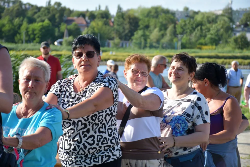 Plac Słowiański zamieni się w parkiet. Potańcówka pod chmurką w Lipinach