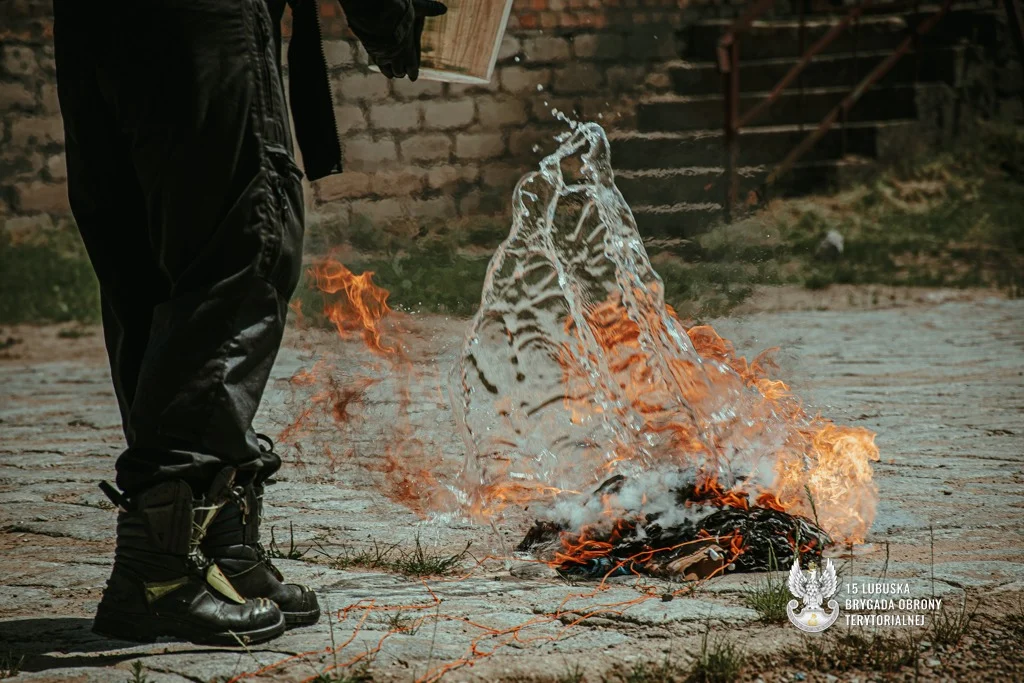 Drony, odpady i działania służb. Śląscy policjanci szkolili się w walce z przestępczością środowiskową (11)