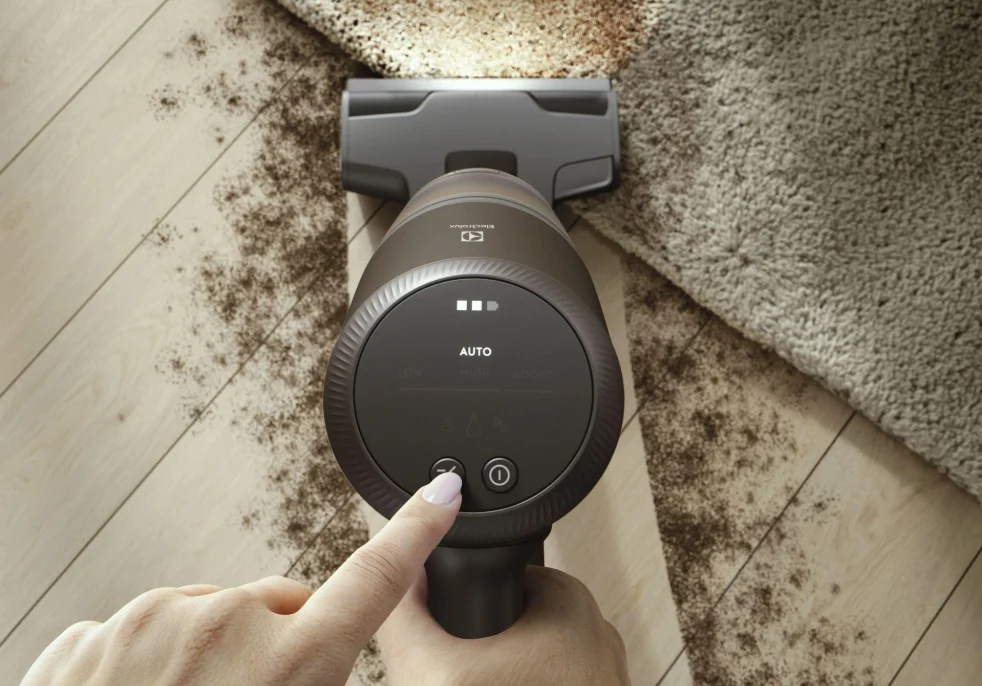 Higieniczne opróżnianie i sprzątanie na sucho oraz mokro na przykładzie Electrolux Absolute Hygienic 800