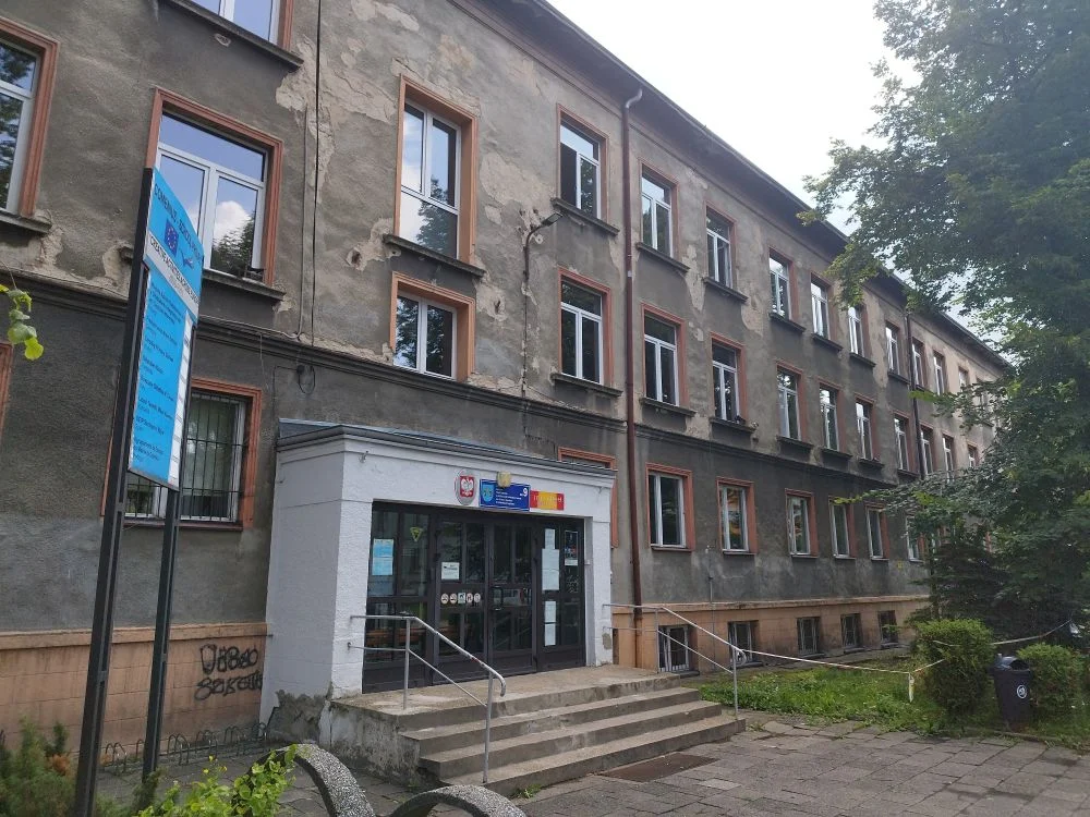 Ponad 11,8 mln zł na termomodernizację szkoły i przedszkola w Piekarach Śląskich