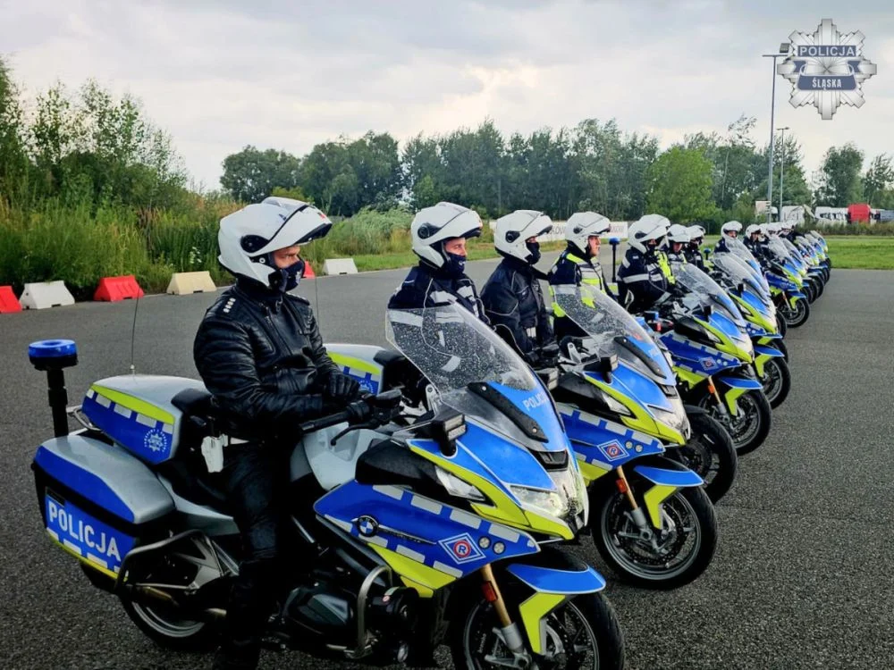 Motocykle służbowe w ruch. Specjalne szkolenie policjantów śląskiej drogówki (6)
