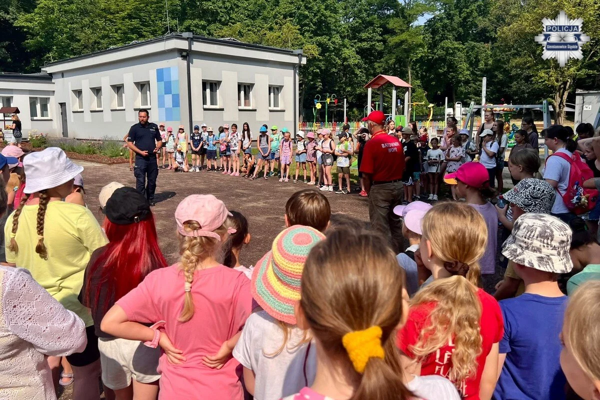 Półkolonie pod znakiem bezpieczeństwa. Profilaktyk spotkał się z najmłodszymi (4)