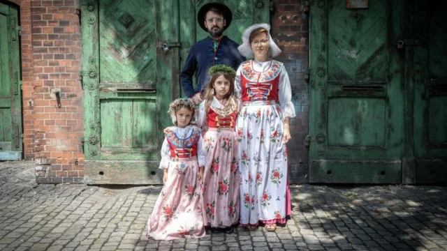 Śląska moda sprzed lat. Rodzinne warsztaty w bytomskim muzeum