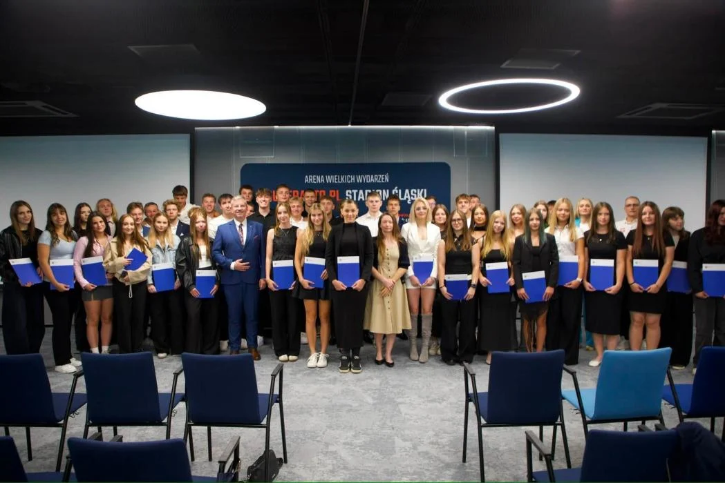 Sukcesy na światowych arenach docenione. Marszałek nagrodził sportowców z regionu