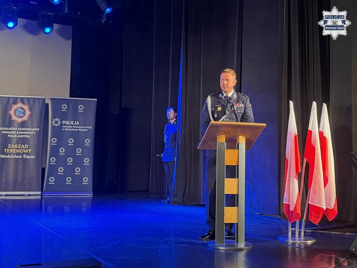 Święto Policji w Wodzisławiu Śląskim. Awanse dla 74 funkcjonariuszy /fot. KPP Wodzisław Śląski