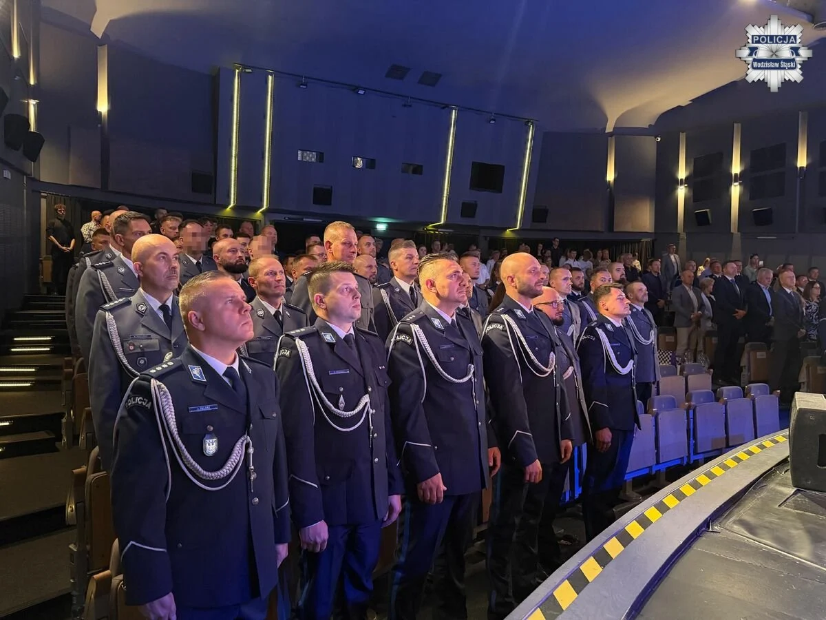 Święto Policji w Wodzisławiu Śląskim. Awanse dla 74 funkcjonariuszy