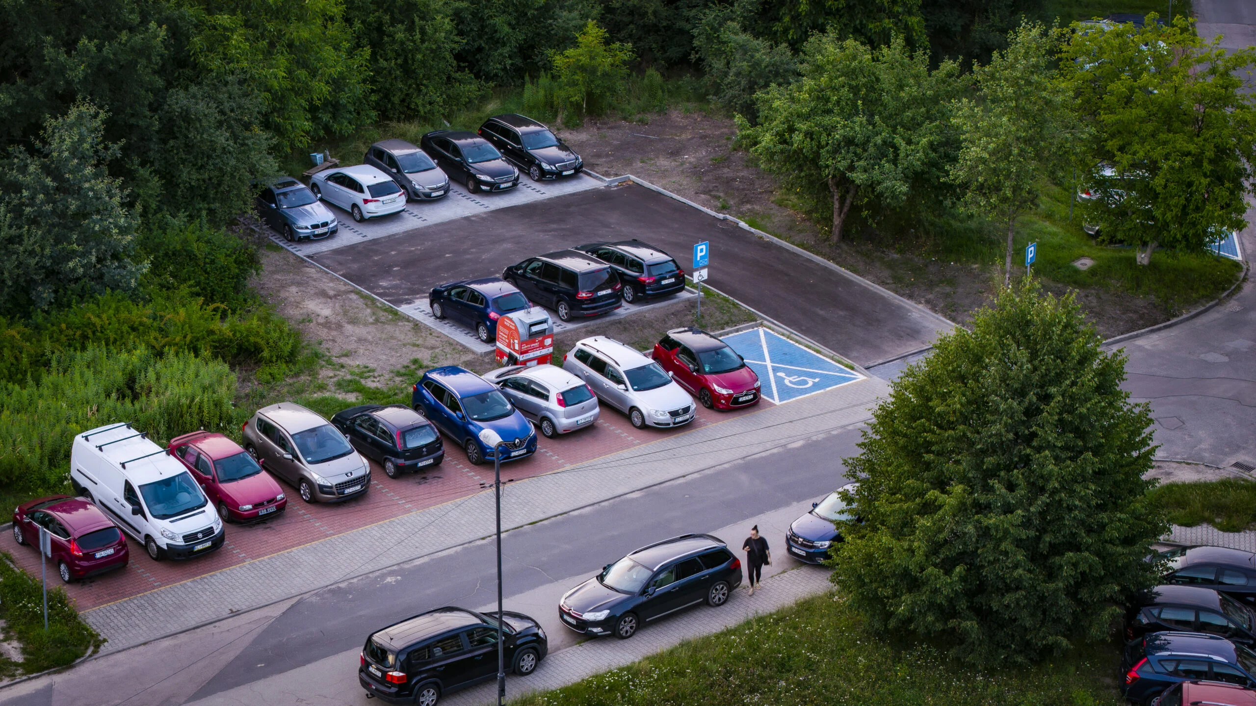 Nowe miejsca parkingowe przy ul. Witosa oddane do użytku