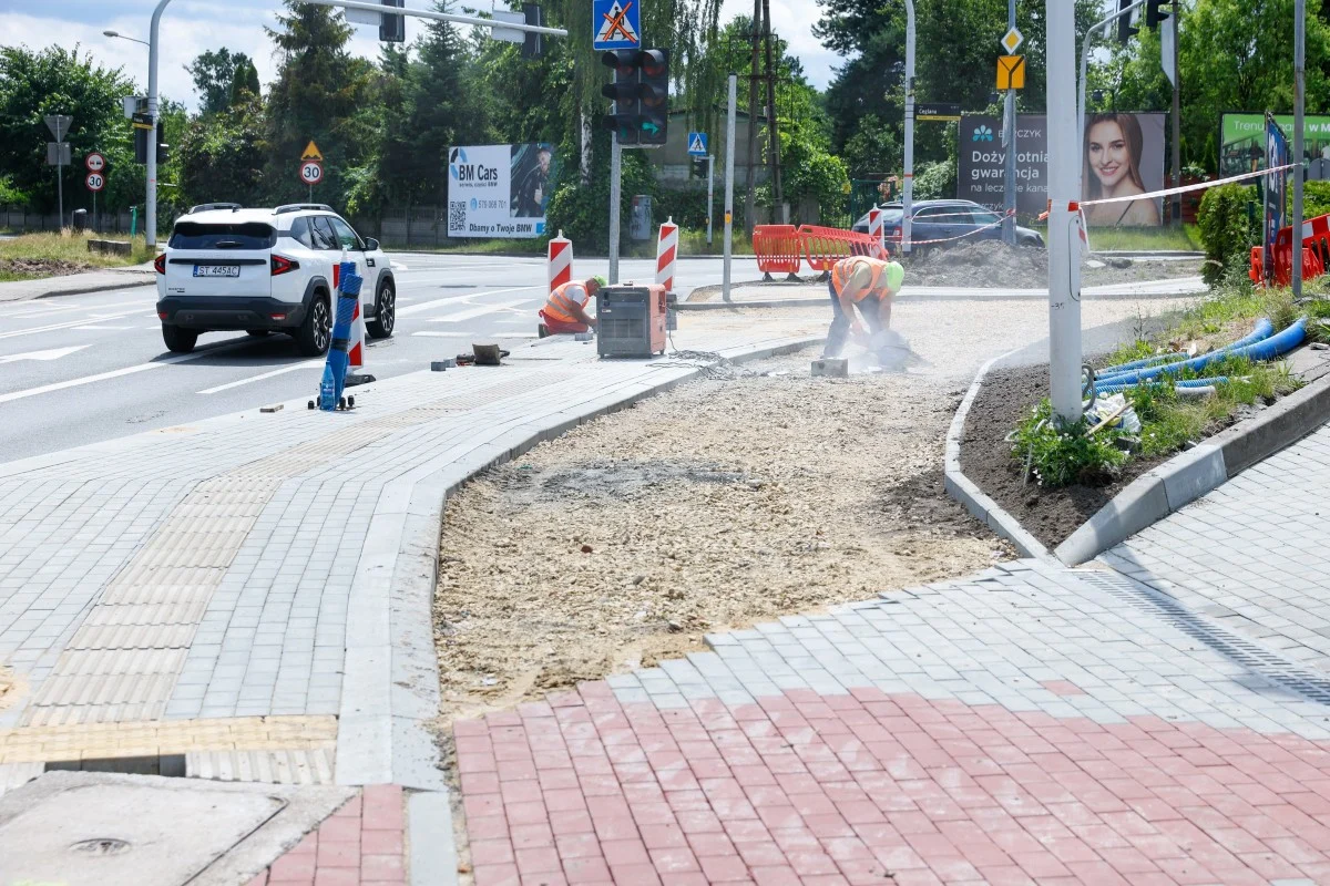 Utrudnienia na ul. Francuskiej w Katowicach. Zmiany przy zjeździe na A4 / fot. KAW