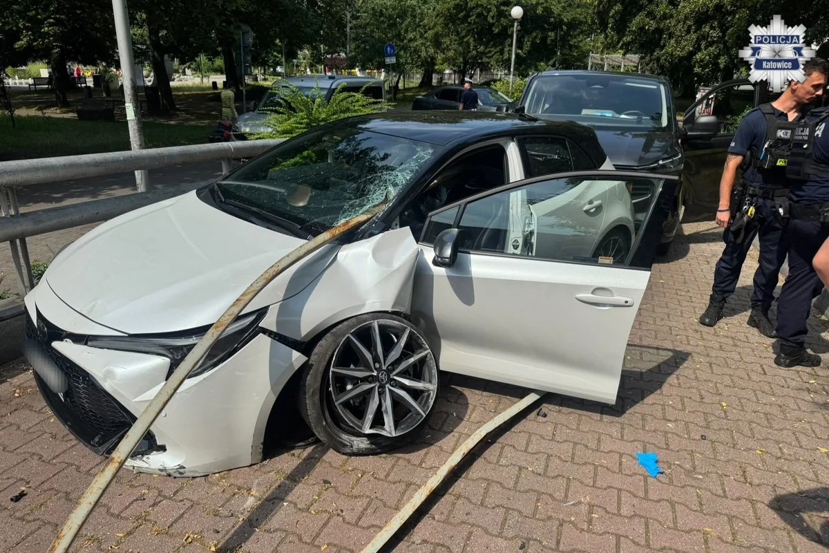 Ukradł Toyotę, uciekał pod prąd i rozbił auto. Pościg w centrum Katowic