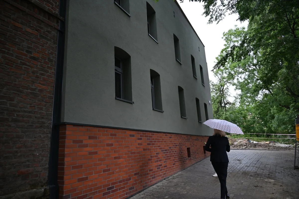 Budynek przy Bankowej 36 zmienia się nie do poznania / fot. UM Ruda Śląska