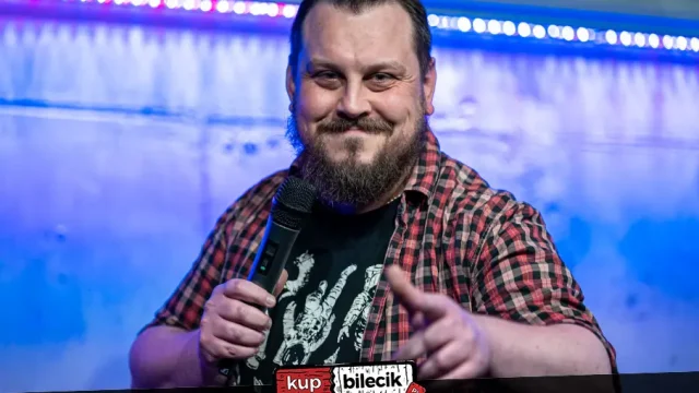 Wieczór stand‑up „Kryzys życia średniego” Zbycha Grabowskiego w Rybniku