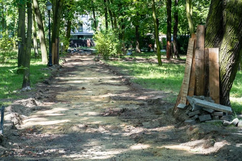 Zabytkowy park w Rybniku przejdzie modernizację. Umowa za 1,28 mln zł