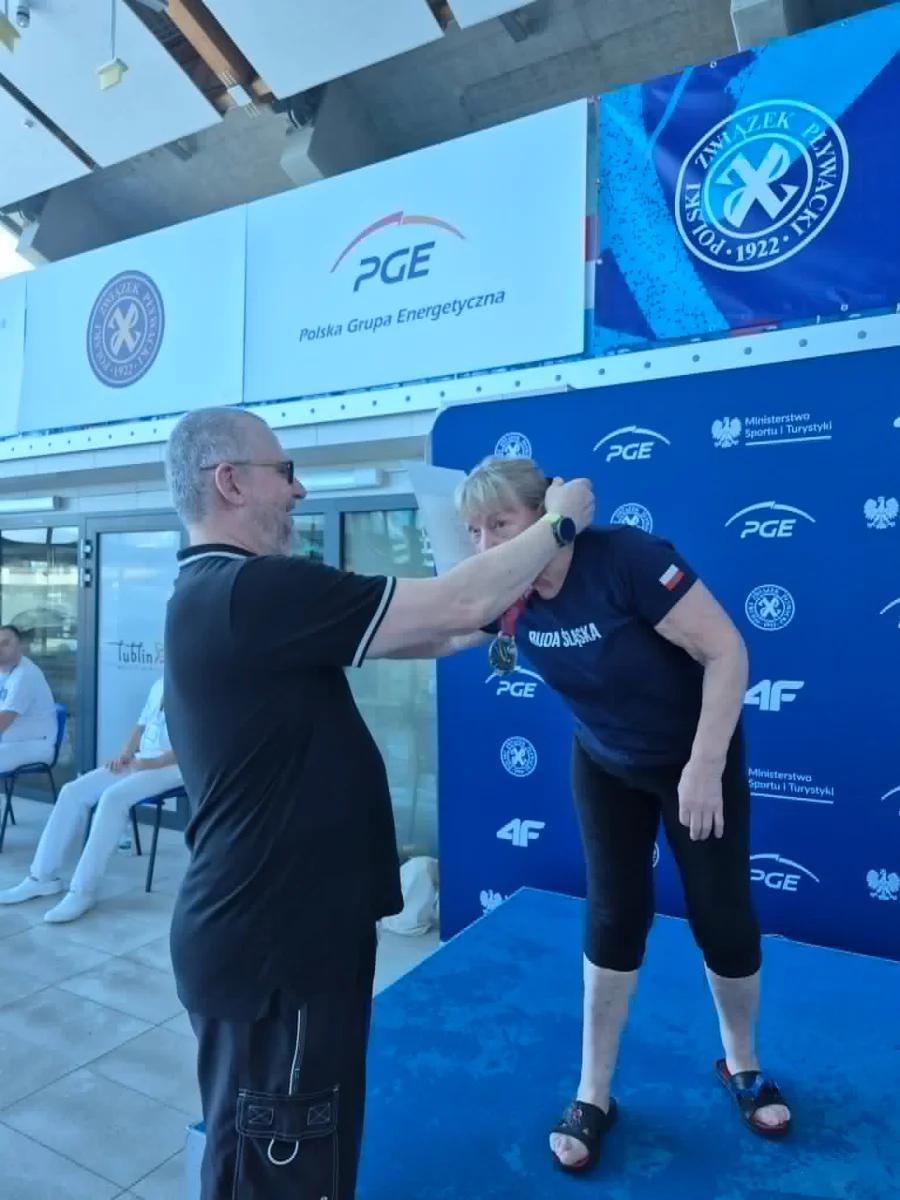 Ma 75 lat i nie zwalnia tempa. Genowefa Drużyńska wróciła z mistrzostw Polski z 5 medalami