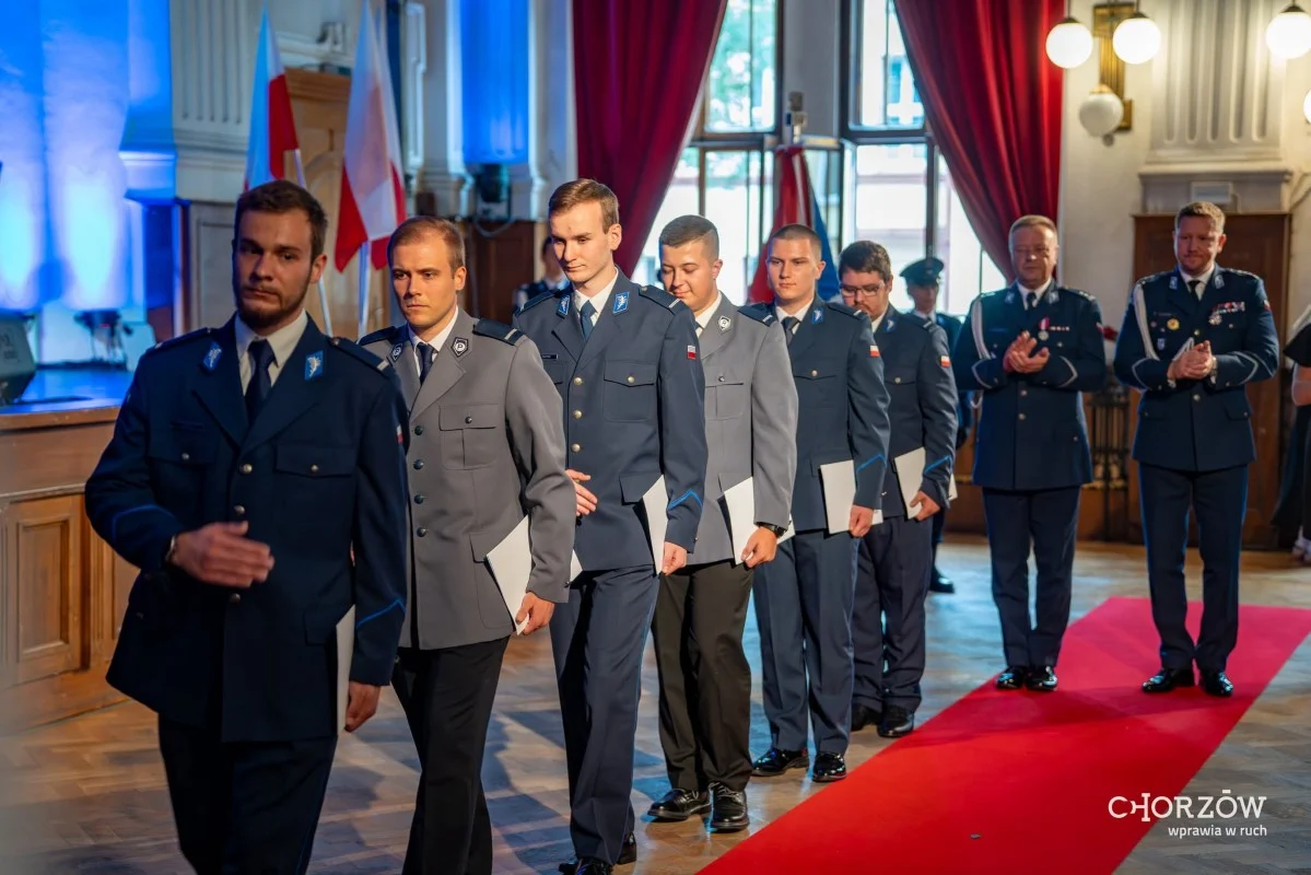 Święto Policji w Chorzowie. Uroczystość i rodzinny piknik przy Starochorzowskim Domu Kultury