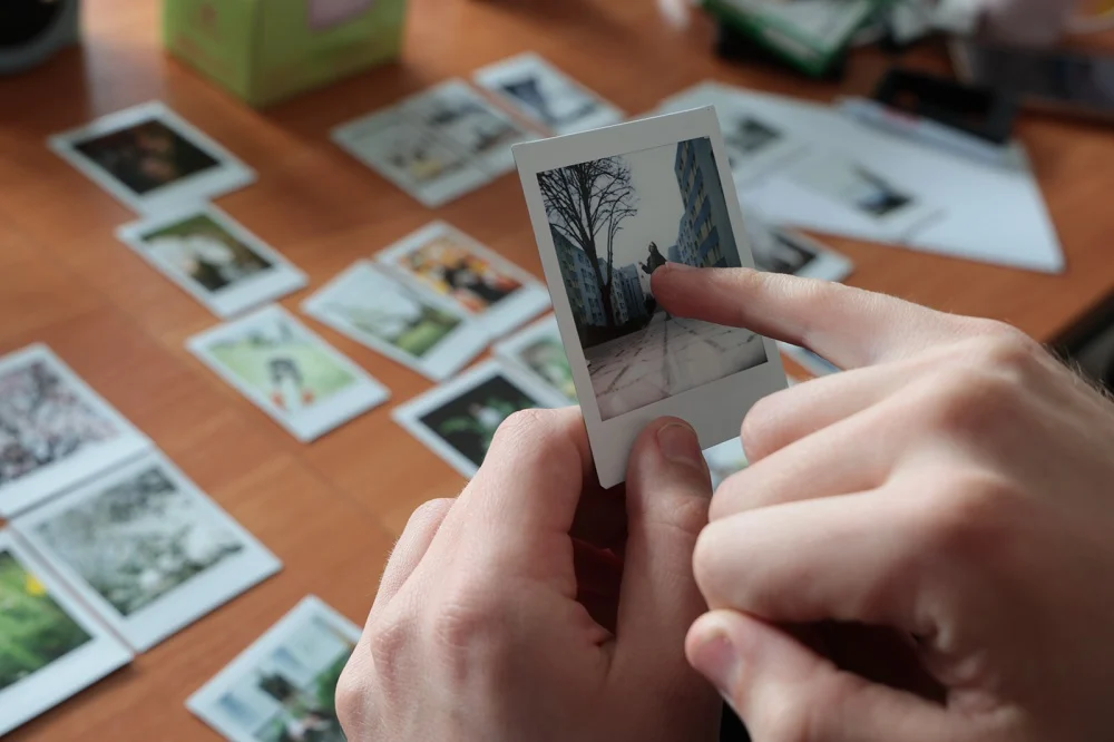 Tychy w kadrze bez filtrów. Bezpłatne warsztaty fotografii Instax