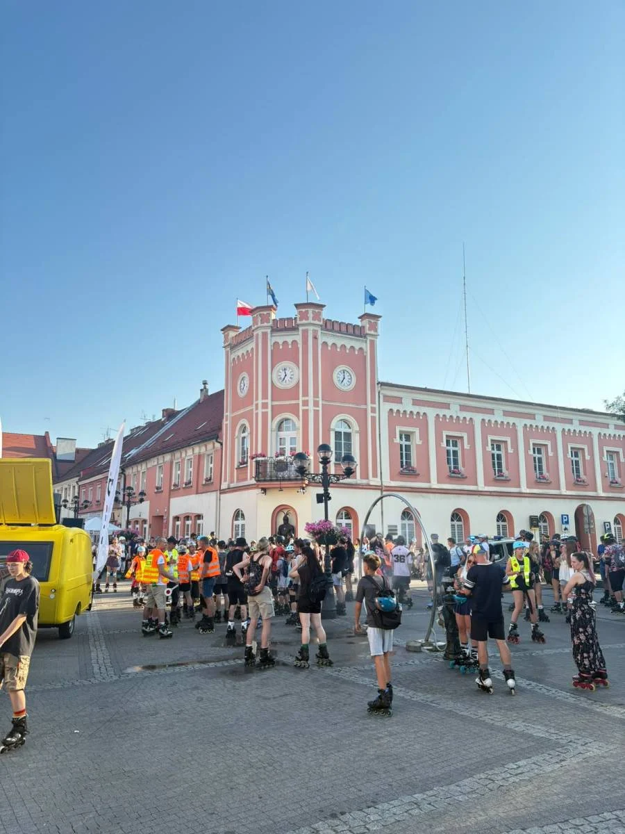 Rolki, ulice miasta i świetna atmosfera. Tak wyglądał Nightskating Mikołów 2026