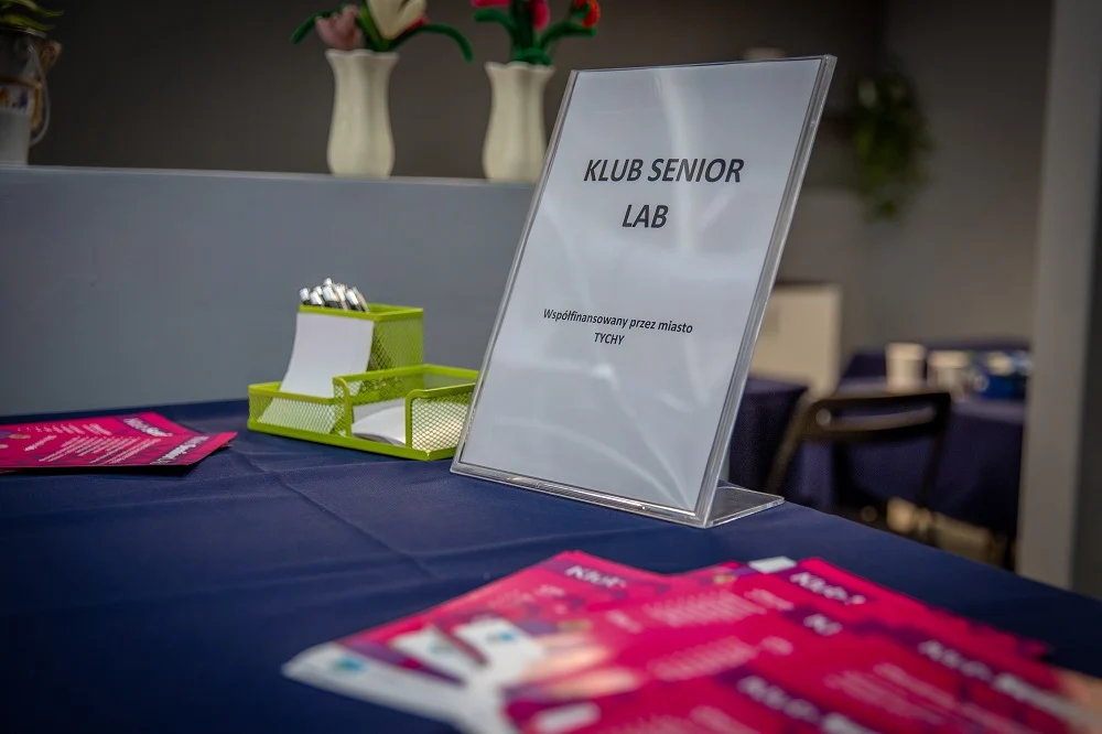 SeniorLAB w Tychach. Bezpłatne zajęcia i spotkania dla mieszkańców 60+