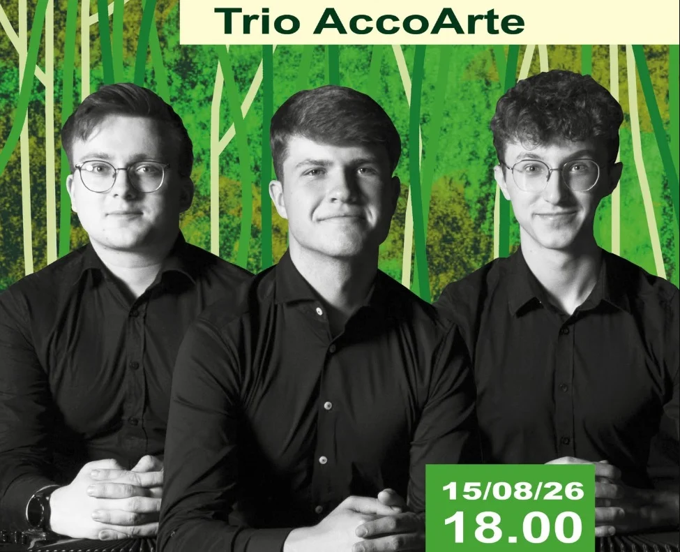 Trzy akordeony w muzealnym ogrodzie. Trio AccoArte zagra w Mikołowie
