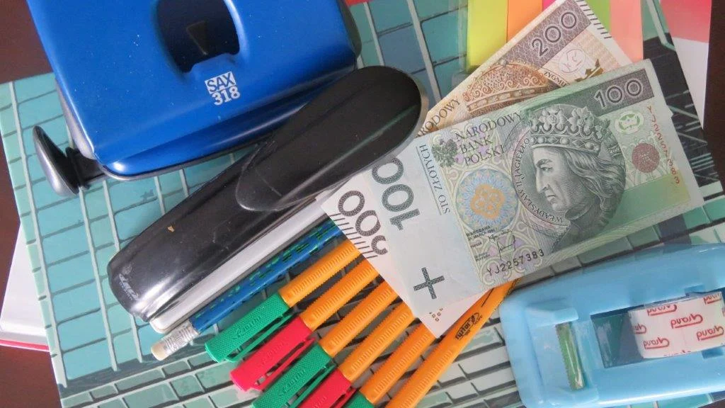 Ostatnie dni na gwarantowaną wypłatę 300 plus we wrześniu. ZUS przypomina o ważnym terminie