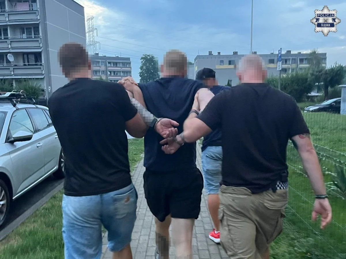 Ukrywał się od miesięcy. „Łowcy głów” z Katowic zatrzymali poszukiwanego 34-latka