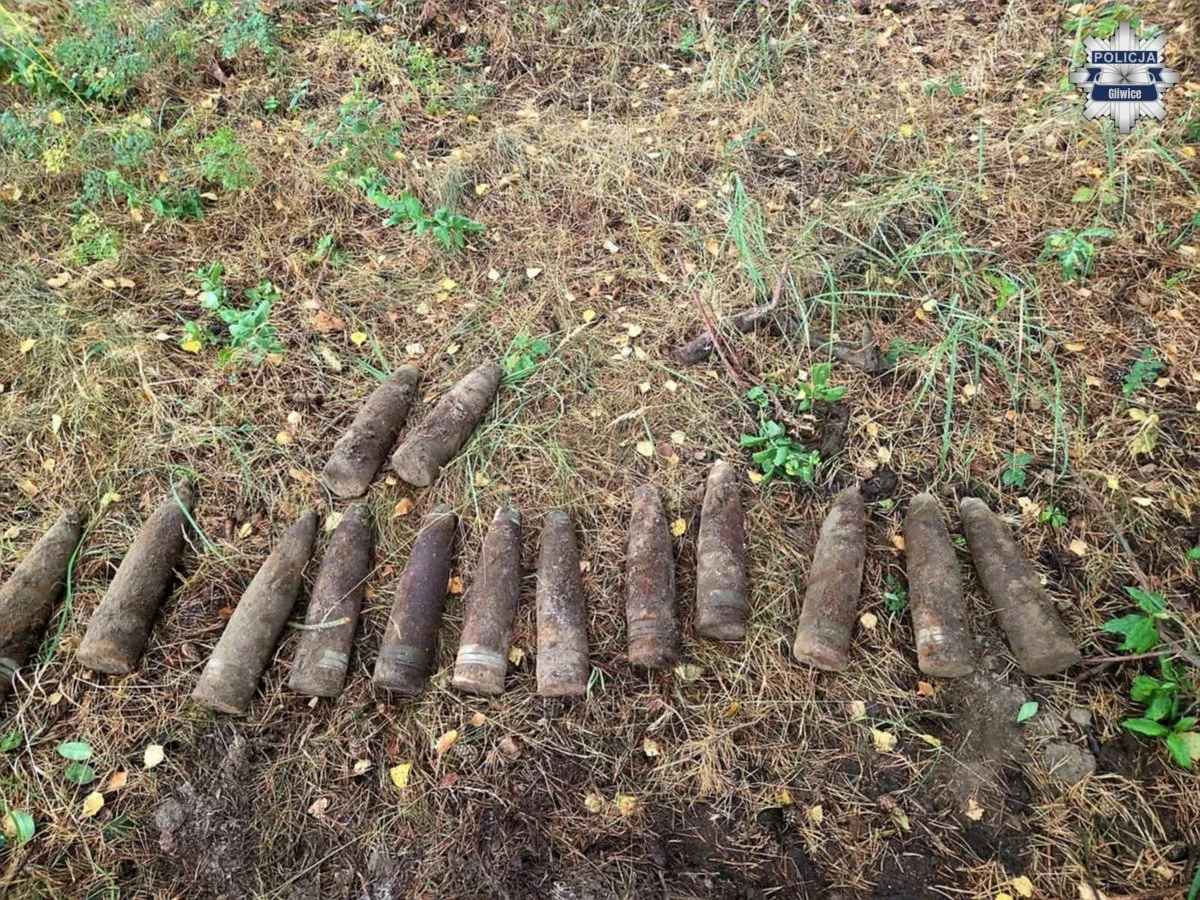 Niewybuchy w Gliwicach-Łabędach. 14 pocisków artyleryjskich ujawniono podczas prac budowlanych