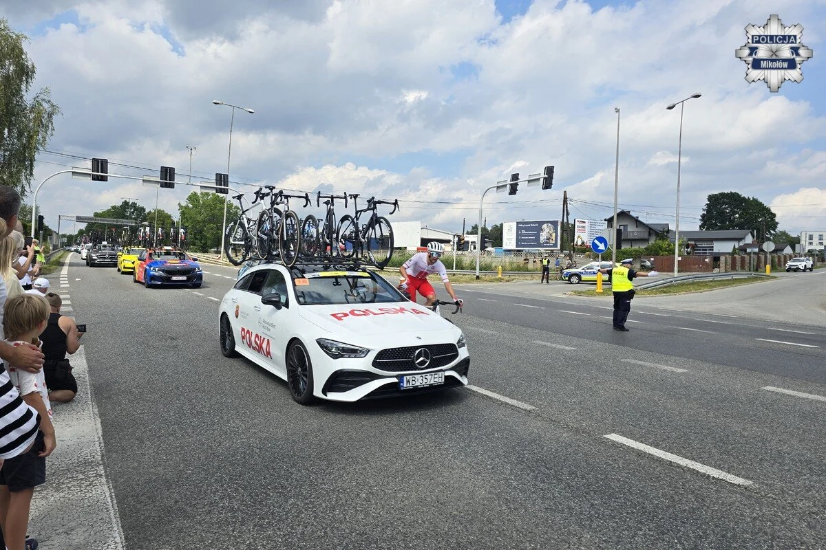 Peleton Tour de Pologne przejechał przez Mikołów. Służby zabezpieczały trasę
